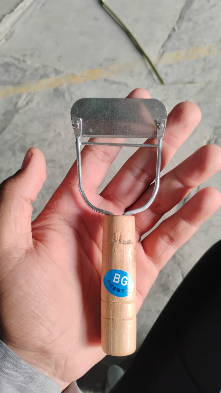 Wooden Handle Metal Vegetable Cutter, Peeler, Slicer (1 Pc) Wooden Handle Metal Vegetable Cutter, Peeler, Slicer (1 Pc)